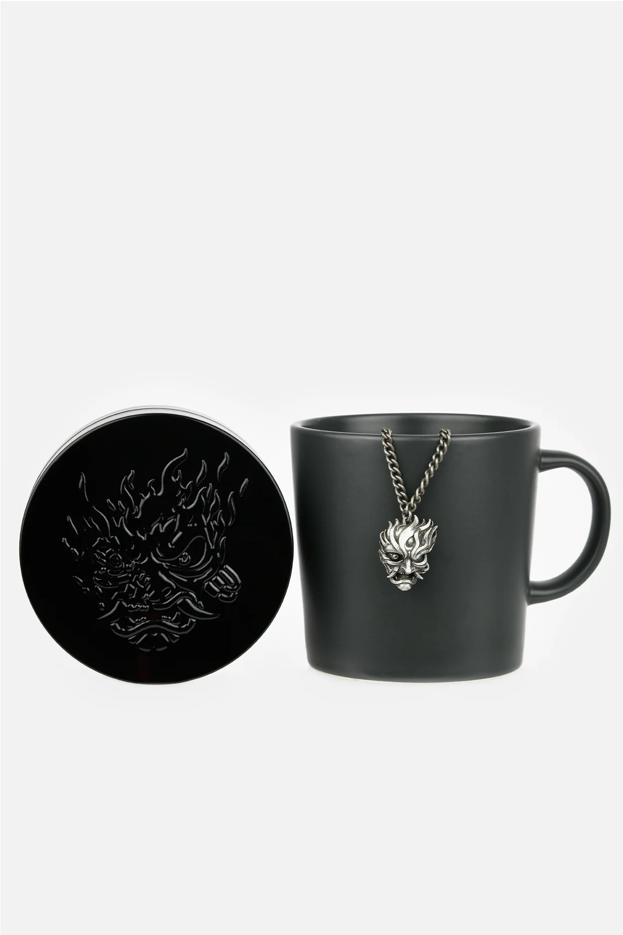 CYBERPUNK 2077 SAMURAI MEDALLION NECKLACE - Image 19