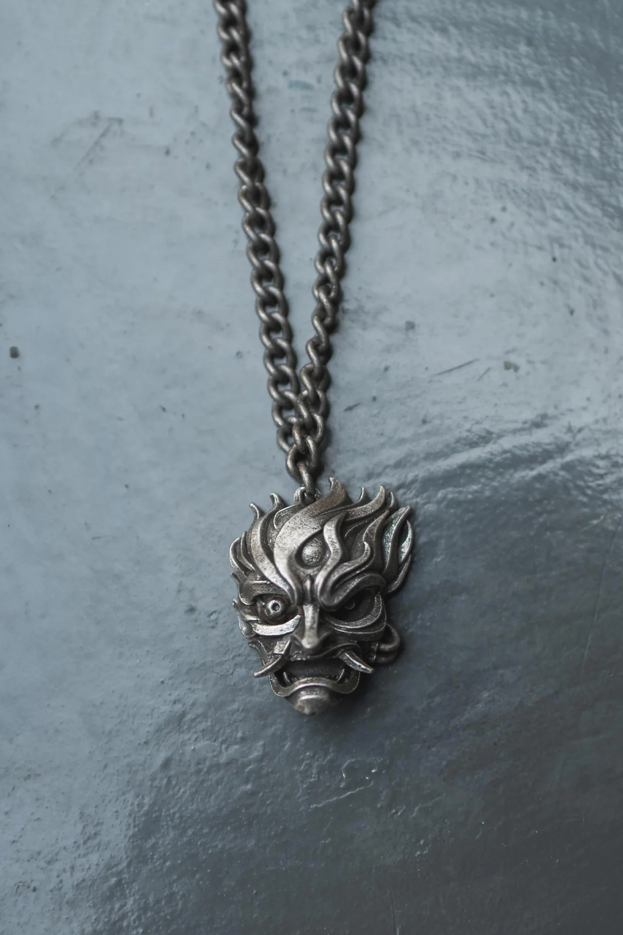 CYBERPUNK 2077 SAMURAI MEDALLION NECKLACE - Image 8